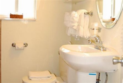 Worthington All Male Guesthouse image 17